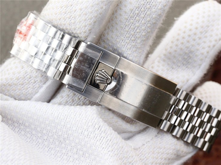 Rolex GMT Master Pepsi Jubilee