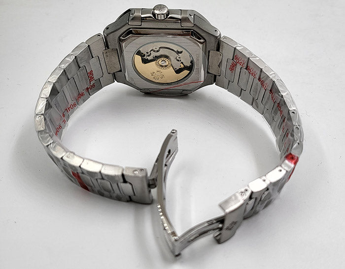 Patek Philippe Cubitus με πράσινο καντράν