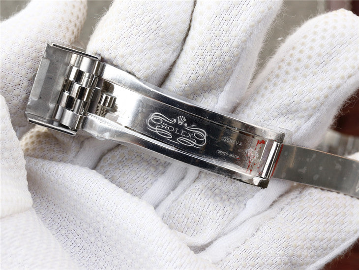 Rolex GMT Master Pepsi Jubilee